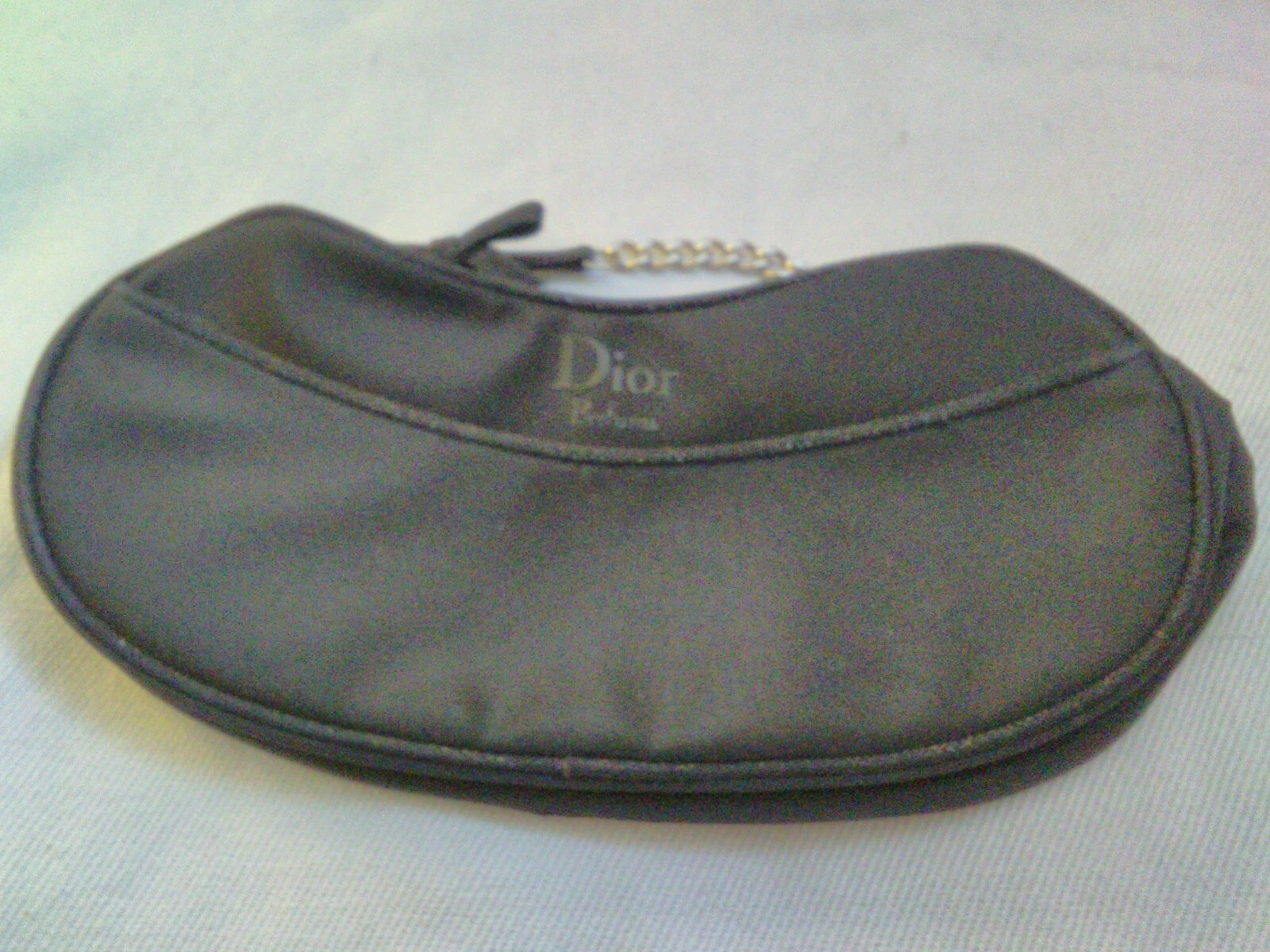 Sac de maquillage parfum Dior/noir/utilisé/marques de surface montrées/bon intérieur/sangle chaîne