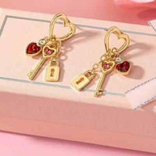 New Charming Valentine Day Heart Dangle Earrings with Sparkling Rhinestones.