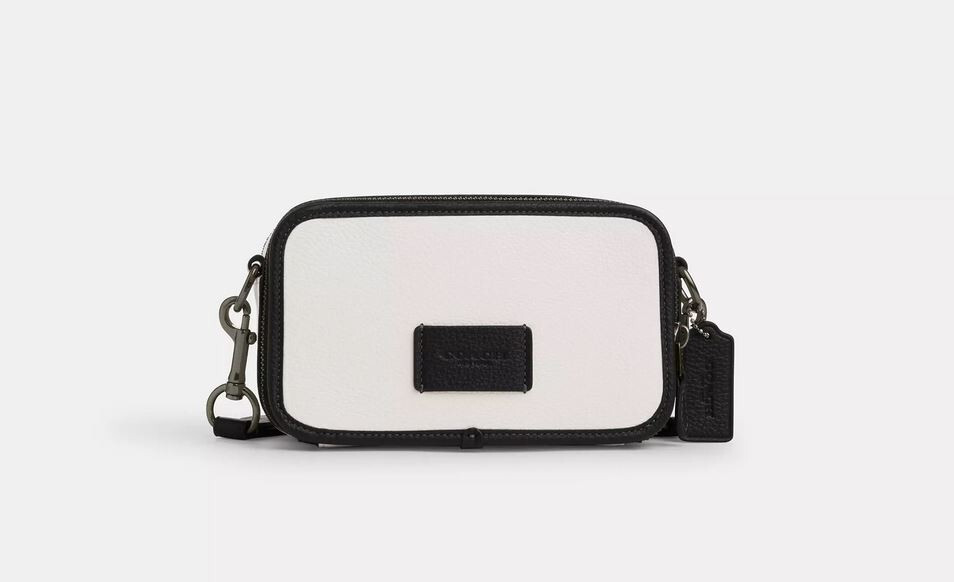 COACH ボディバッグ ホワイト・ブラック メンズ 斜め掛け&ボディバッグ | COACH コーチ公式アウトレット