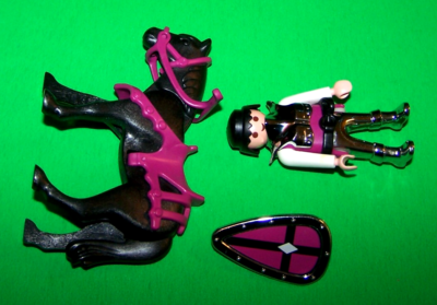 Playmobil プレイモービル 4434 騎士と馬 フィギュアセット Playmobil 4434 Shiny silver & purple Knight & Horse Medieval