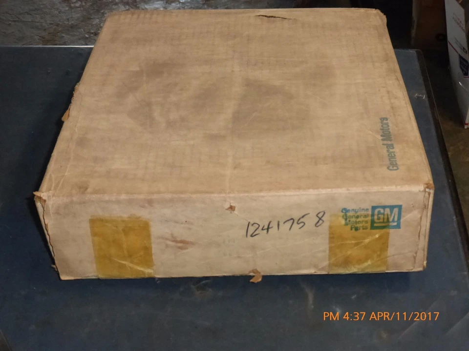 OEM GM Rear Brake Drum 1241758 - Image 2 of 4