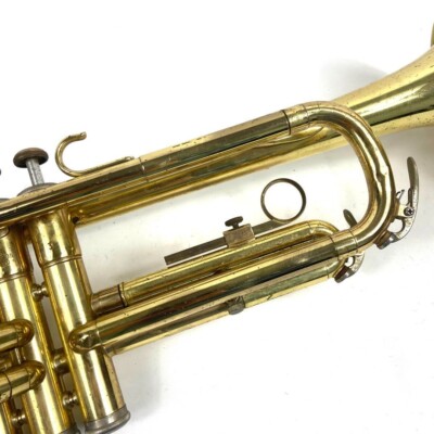 Yamaha YTR-235 Bb Trumpet Student Model Beginner Brass Instrument