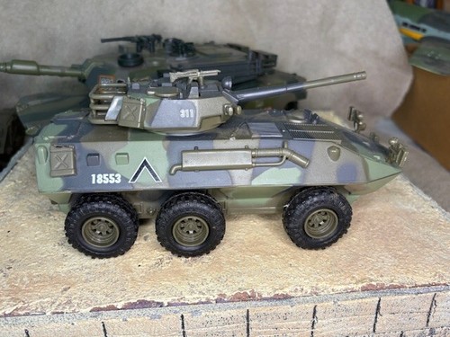 New Ray, US M1A1 Tank + Marine LAV, 2x Vehicles, 1/32 - Imagen 3 de 7
