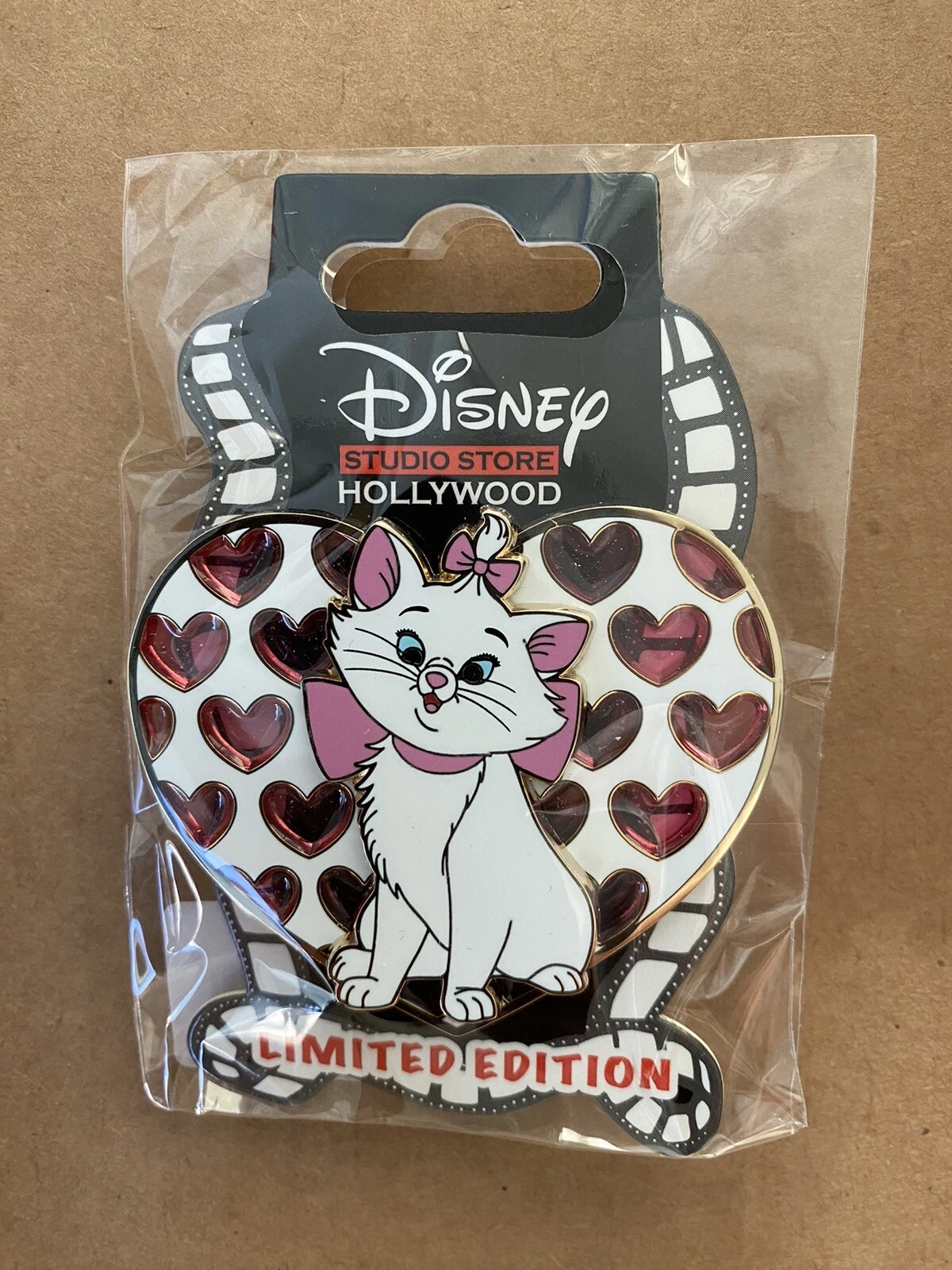ARISTOCATS MARIE PIN VALENTINE’S DAY STAINED GLASS HEARTS Disney DSSH 2024 LE400