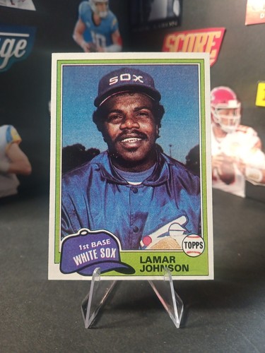 1981 Topps - Lamar Johnson #589 - Picture 4 of 7