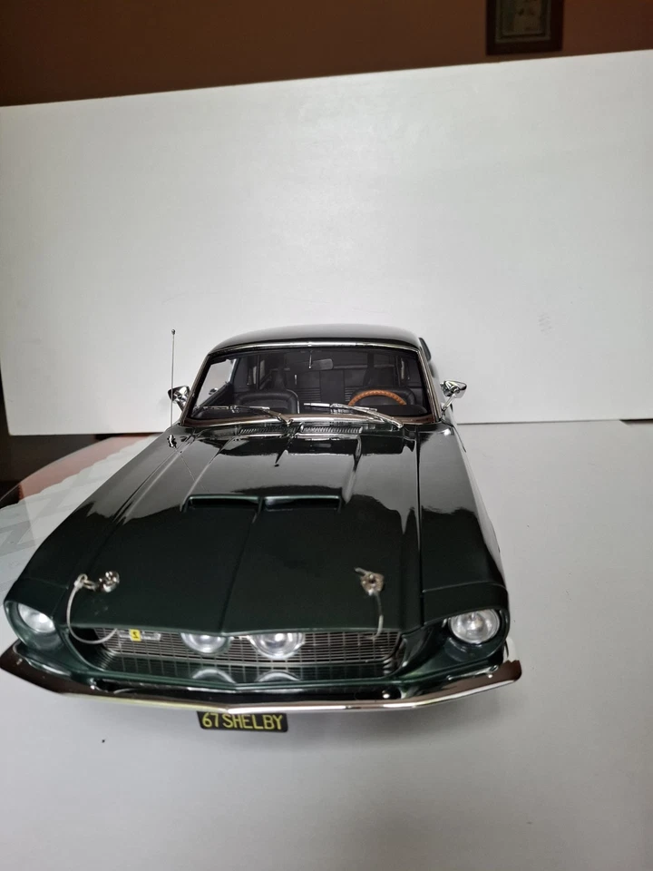 FORD MUSTANG 1/8 DEAGOSTINI - Image 3 of 4