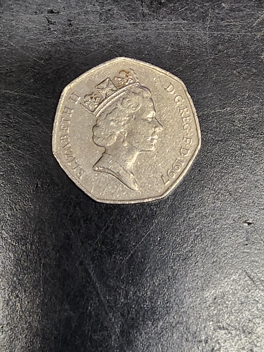 1997年イギリス 50ペンス 硬貨 イギリスコイン 50ペンス硬貨 1997年 - メルカリ