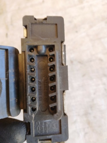 Porsche 944 Cruise Control Module # 944 617 127 00 - Picture 7 of 7