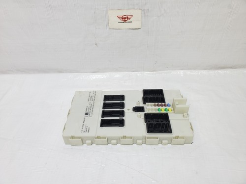 13 2013 BMW 335i xDrive Cabin Relay Control Module Fuse Box OEM 9292946 01 - Picture 4 of 8