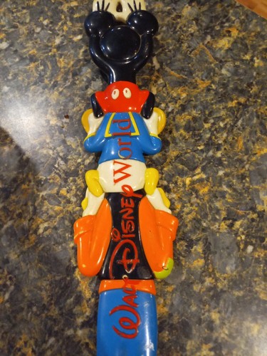 Vintage Walt Disney World Back Scratcher Mickey Mouse Donald Duck Goofy 15" - Picture 11 of 13