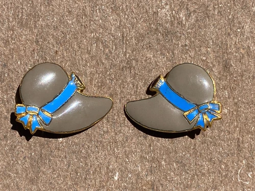 WW2 US Army Military 121st Infantry Regiment Distinctive Insignia Pin