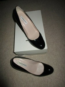 black court shoes size 4.5