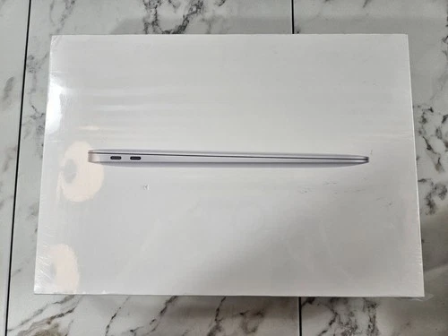 MacBook Air M1 13-inch with 8GB RAM 256GB SSD