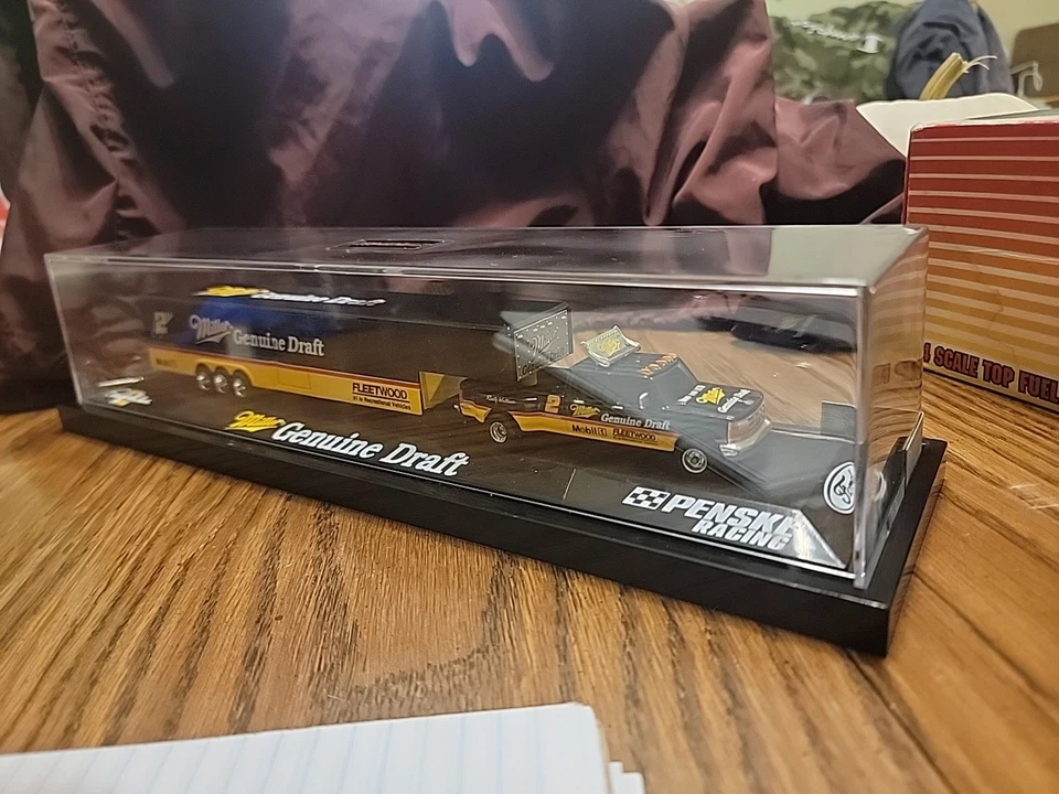 Rusty Wallace Miller Genuine Draft 1995 Limited Edition Dually Show Trailer - Image 3 of 4