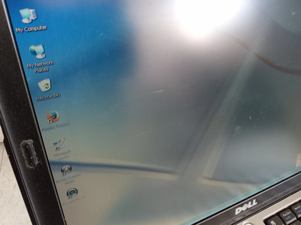 Dell D620 14" Laptop Intel Core Duo 2GB RAM 250GB HDD WinXP RS232 * READ * -RR - Image 3 of 4