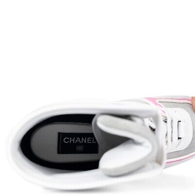 70325 auth CHANEL grey white pink suede 2018 18P HIGH-TOP 70325 auth CHANEL grey white pink suede 2018 18P HIGH-TOP