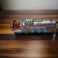 VINTAGE 1960s PISTON SILVER MOUNTAIN EXPRESS BATTERY POWERED TRAIN