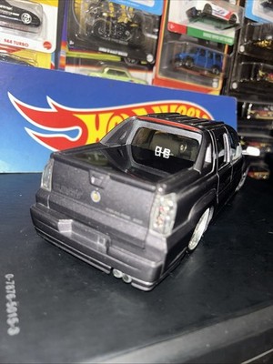 Jada Dub City 2004 Cadillac Escalade EXT gray scale 1/24 loose | eBay