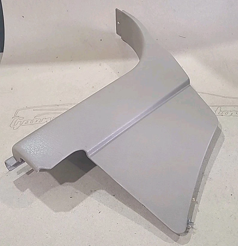 1995 C/K Tahoe Suburban Yukon Silverado Sierra Beige Passenger Right Kick Panel Foto 4 de 4