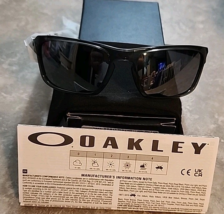 Oakley Sliver Stealth OO9408-0356 Sunglasses – PRIZM Lens