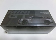 MINI GT 1/64 Nissan GT-R Nismo 2013 R35 CRS Version New