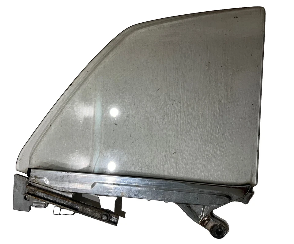 原装通用雪佛兰 Corvair 可转换四分之一玻璃 LH 1962 - 1964 Spyder Monza — 第 3/3 张图片