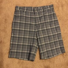 Short de golf homme 32x10,5 Nike Golf Dri Fit plat devant gris à carreaux.