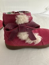 UGG Girls Chestnut Zip Bailey Bow Suede Shoe Boots Size 8
