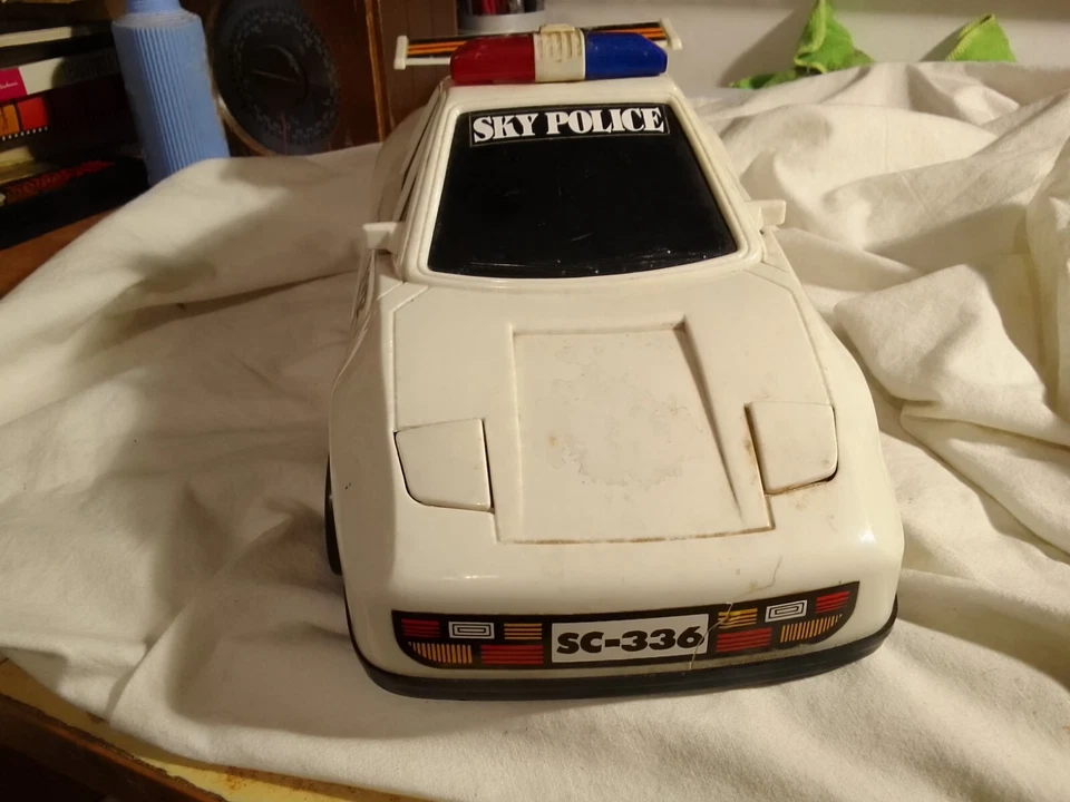 RARISSIMO GIOCATTOLO VINTAGE : AUTO ' SKY POLICE ACTION CAR '  !!! - Immagine 3 di 4