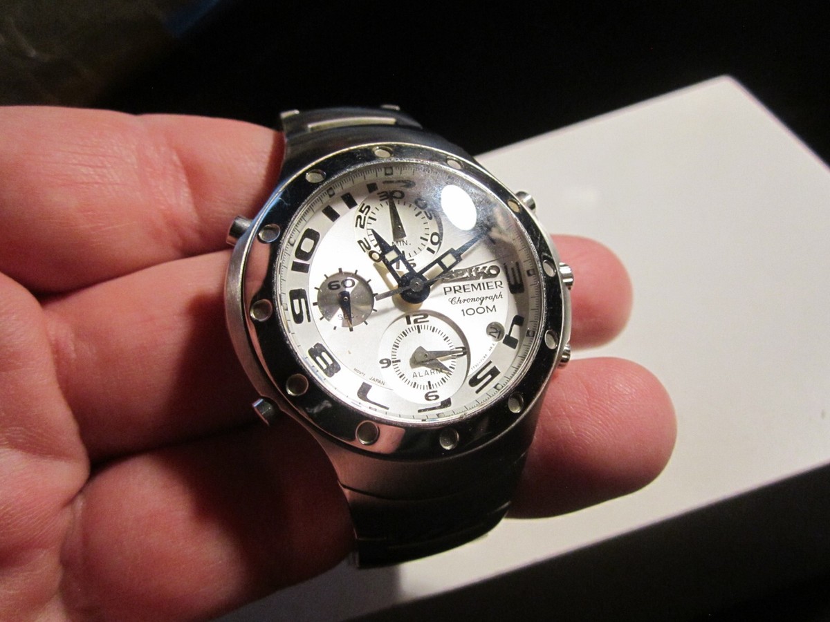SEIKO PREMIER CHRONOGRAPH WATCH LADIES' - 10 BAR SAPPHIRE CRYSTAL