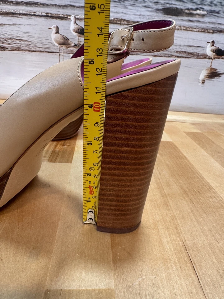 Trina Turk Block Heels Size 10 - Imagem 2 de 4