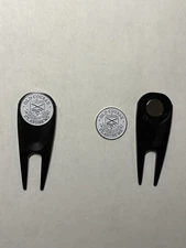 St Andrews Old Course 1" Coin Golf Marker & Ergonomic Pocket Golf Divot Tool