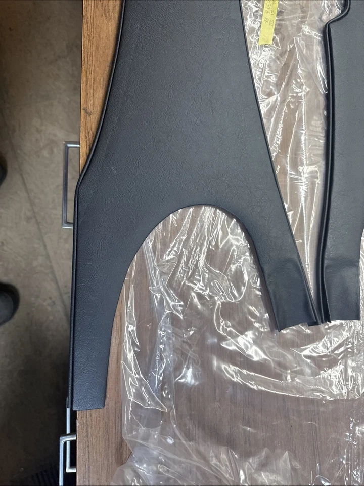 1964 - 1971 Jaguar XKE E Type Coupe S1 SII Rear Side Panels 039B BK NOS Pair  - Image 2 of 4