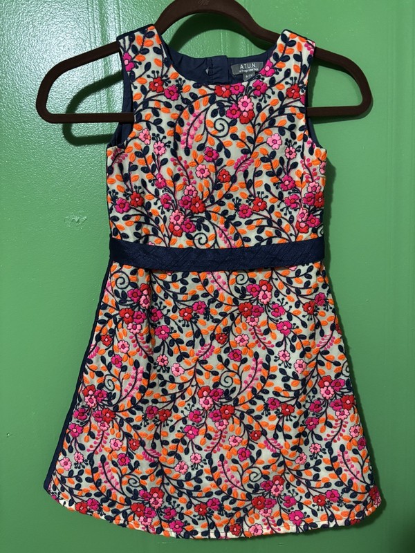SO CUTE A.T.U.N.  ALL THINGS UBER NICE GIRLS DRESS SIZE 6/7