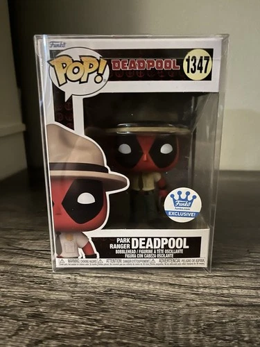 Funko Pop! Marvel - Park Ranger Deadpool - Funko (Exclusive) #1347 w/protector!
