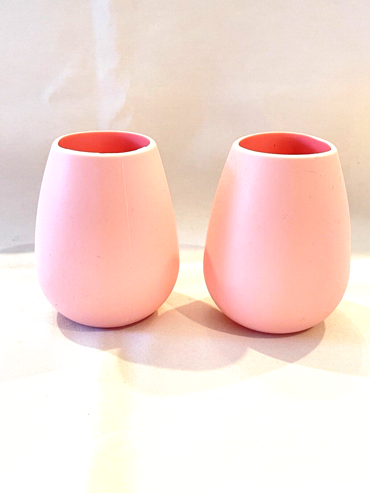 NEW ODEME What A Pair Set of 2 Silicone Stemless Wine Glasses Pink NEW MSRP $25