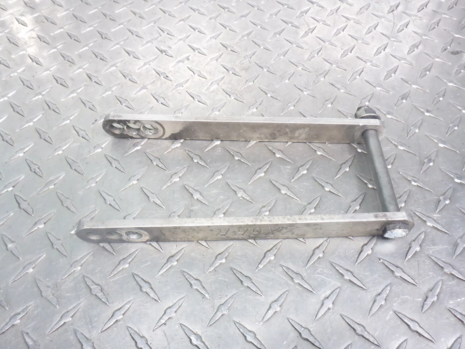 Amortiguador trasero ajustable 98 Kawasaki Ninja ZX6 ZX6R eslabones de bajada juego pernos Foto 4 de 4