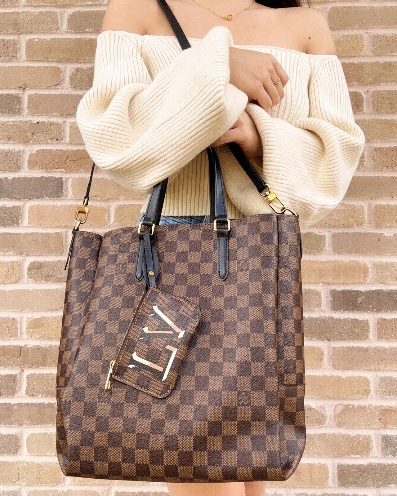 Chanel - Louis Vuitton, Sale n°2245, Lot n°362