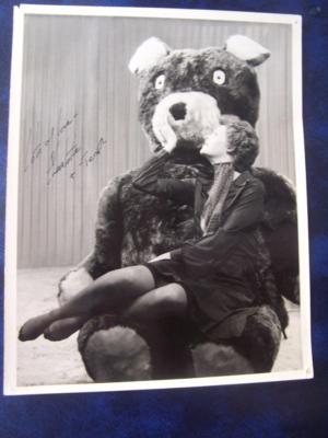 Charlotte & Ted - Autogramm 10 x 8 inch (Code Od1) bitte unten lesen.