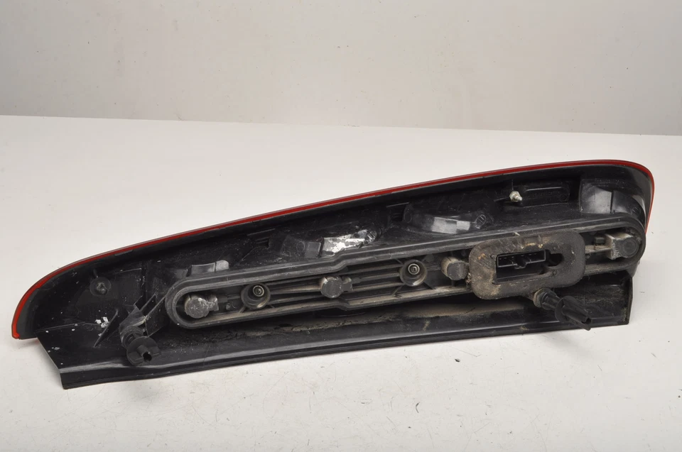 FORD FOCUS C-MAX Luz Trasera Izquierda - Imagen 4 de 4