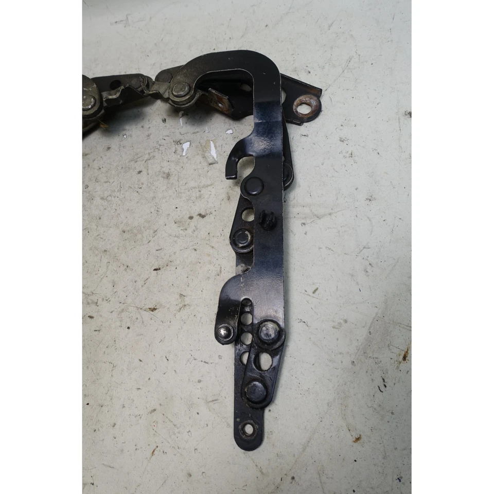 Par de bisagras de panel de cubierta de capó delantero izquierdo derecho BMW E28 serie 5 1982-1988 Foto 3 de 4