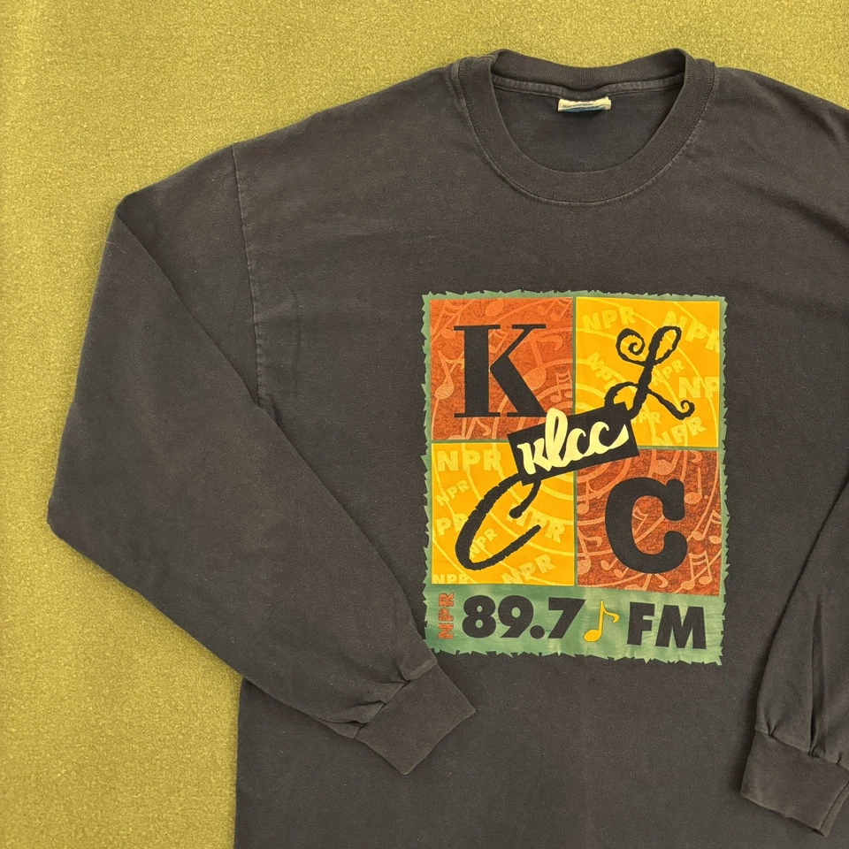 VINTAGE 90s OREGON Men’s Large Long Sleeve TShirt NPR 89.7 FM 100% Cotton Great - Image 3 of 4