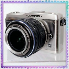 [Eccellente +] Olympus PEN E-P1 12,3MP Fotocamera Digitale Siver con Batteria, Caricabatterie