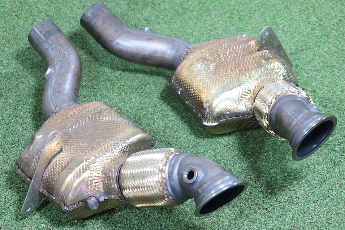 Ferrari 488 Pista GTB Spider Catalytic Converter Catalyst Set 321608 321609 OEM