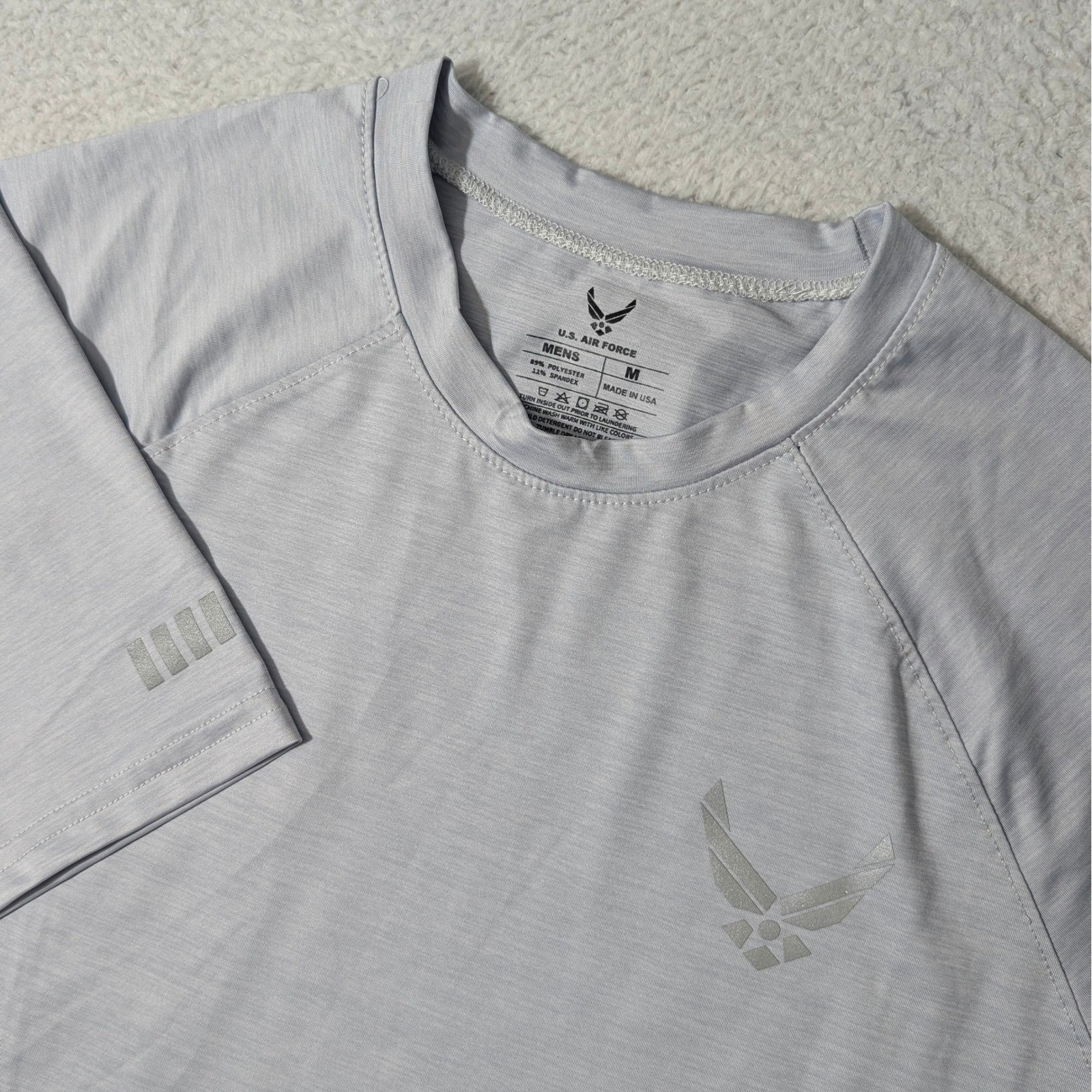 NEW! U.S. Air Force PT Shirt Mens Med Gray Stretch Reflective Logo Short Sleeve
