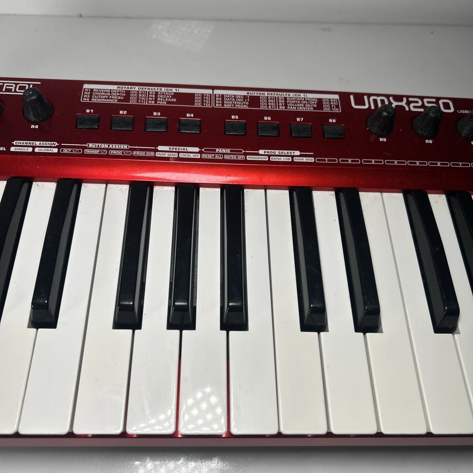 Behringer U-control UMX250 25 Key USB Only - Tested Working UNIT ONLY - Image 3 of 4