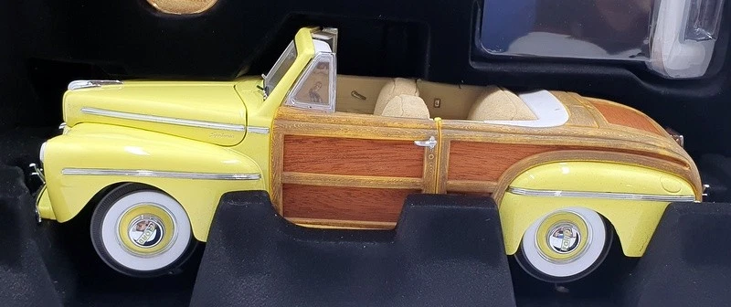 Road Signature 1/18 Scale Diecast 20048 - 1946 Ford Sportsman - Yellow - Image 3 of 4