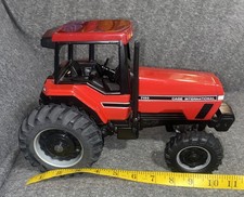 1/16 Case International Magnum 7150 Tractor With Front Wheel Assist & Duals