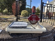 MK Diamond Products 470 TILE SAW in good working order. 120 Volt