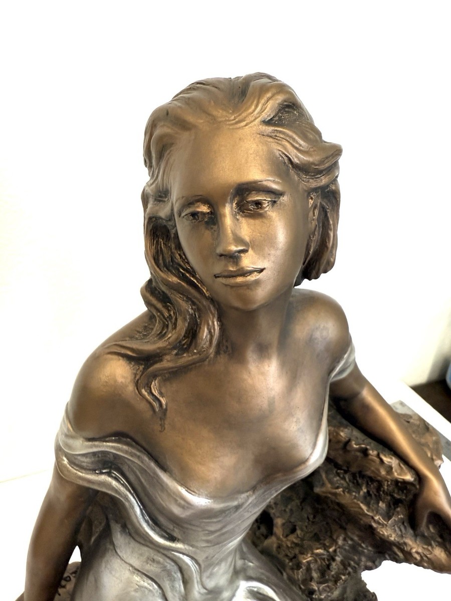 Austin Sculpture Bronze Statue Alice Heath Memories 16.5